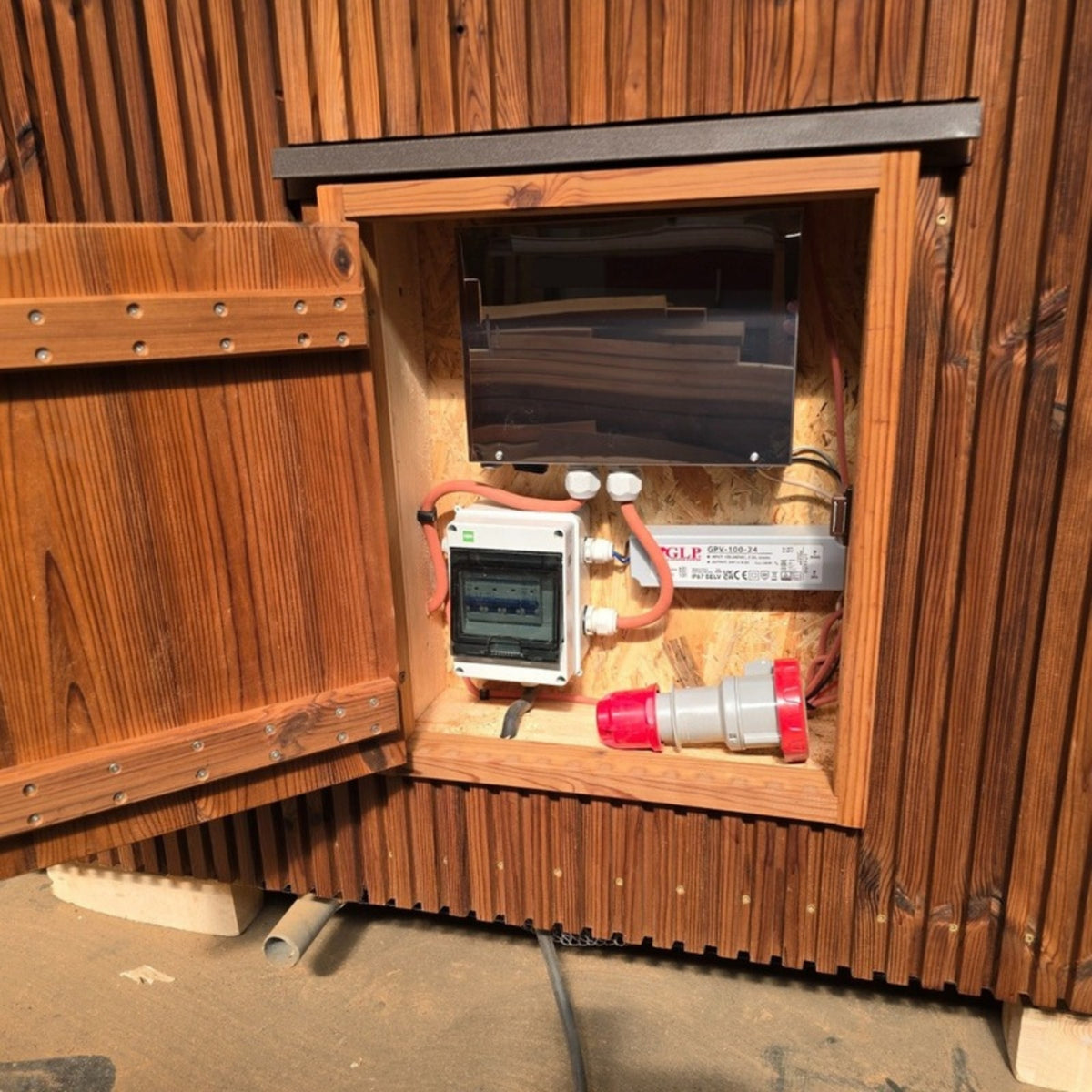 Elektroinstallation ab Werk mit IP67-Anschluss