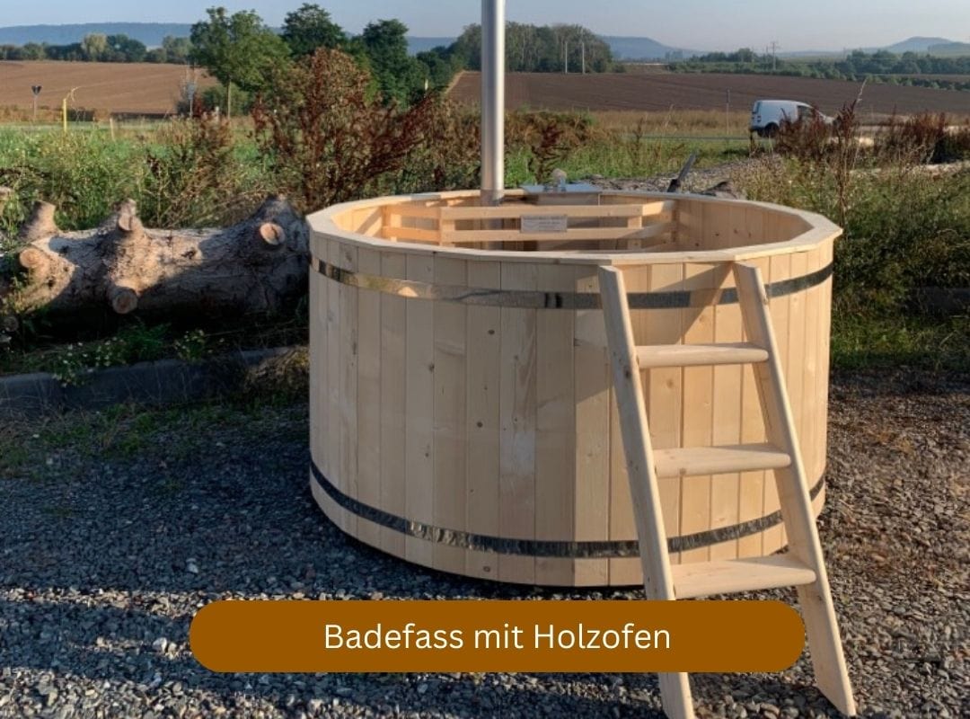 Badefass mit Holzofen