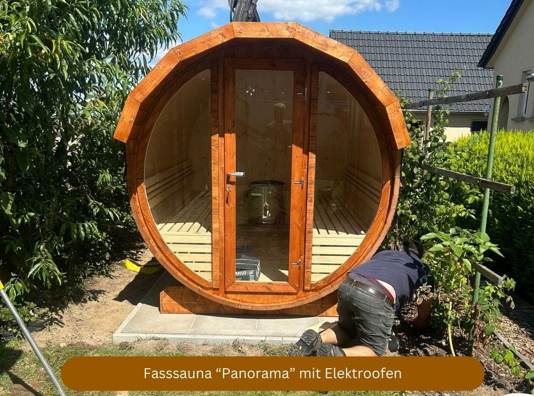 Fasssauna Panorama mit Elektroofen